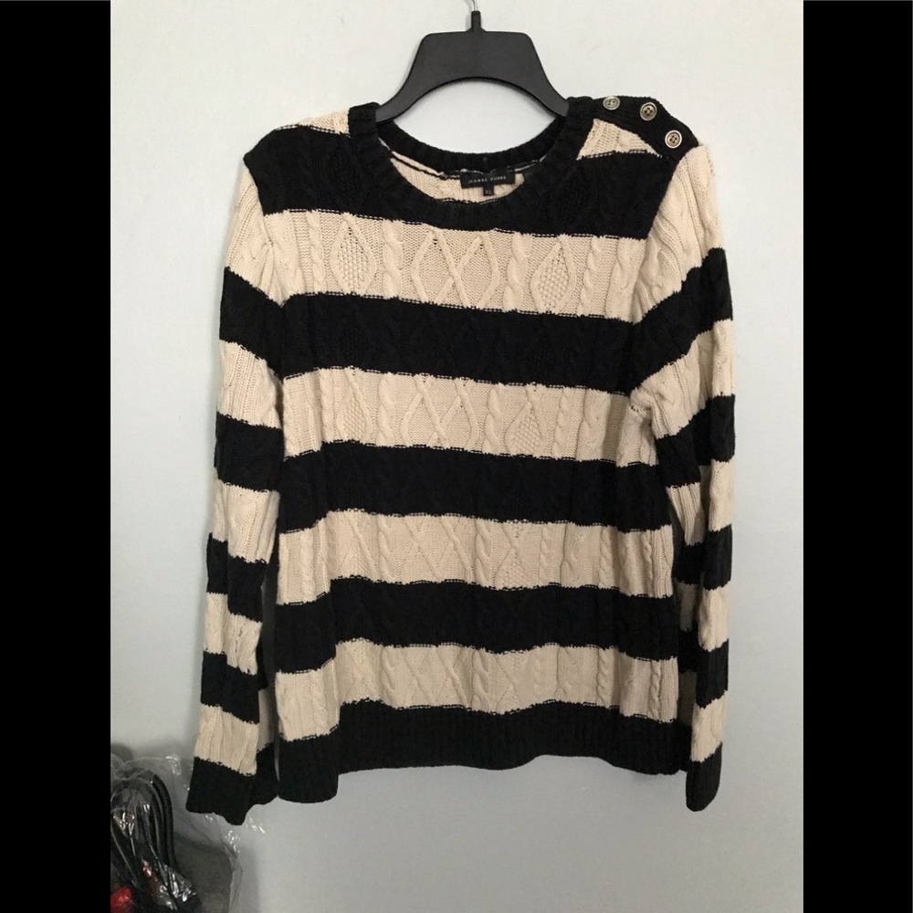 Block and white block stripped sweater